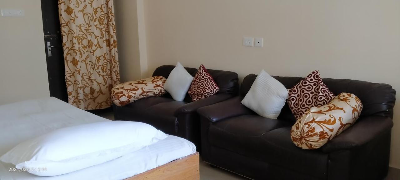 De Sea Apartments Пури Екстериор снимка